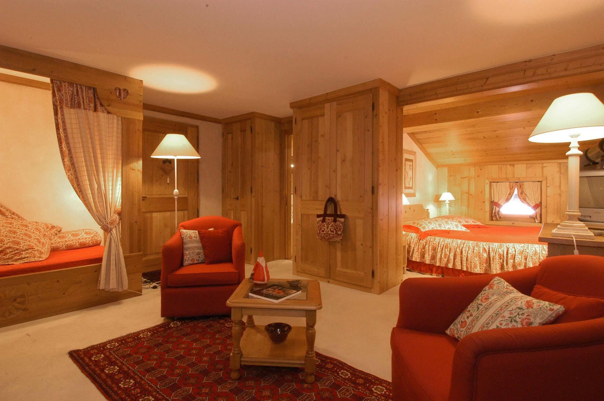 וורבייה Chalet D'Adrien מראה חיצוני תמונה